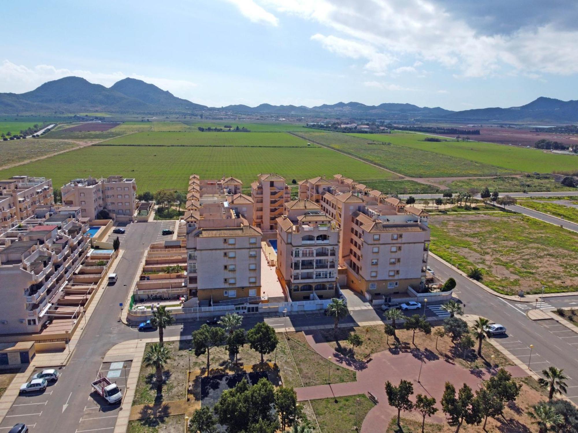 Mar De Cristal Resort Apartamentos - Parking Exterior foto