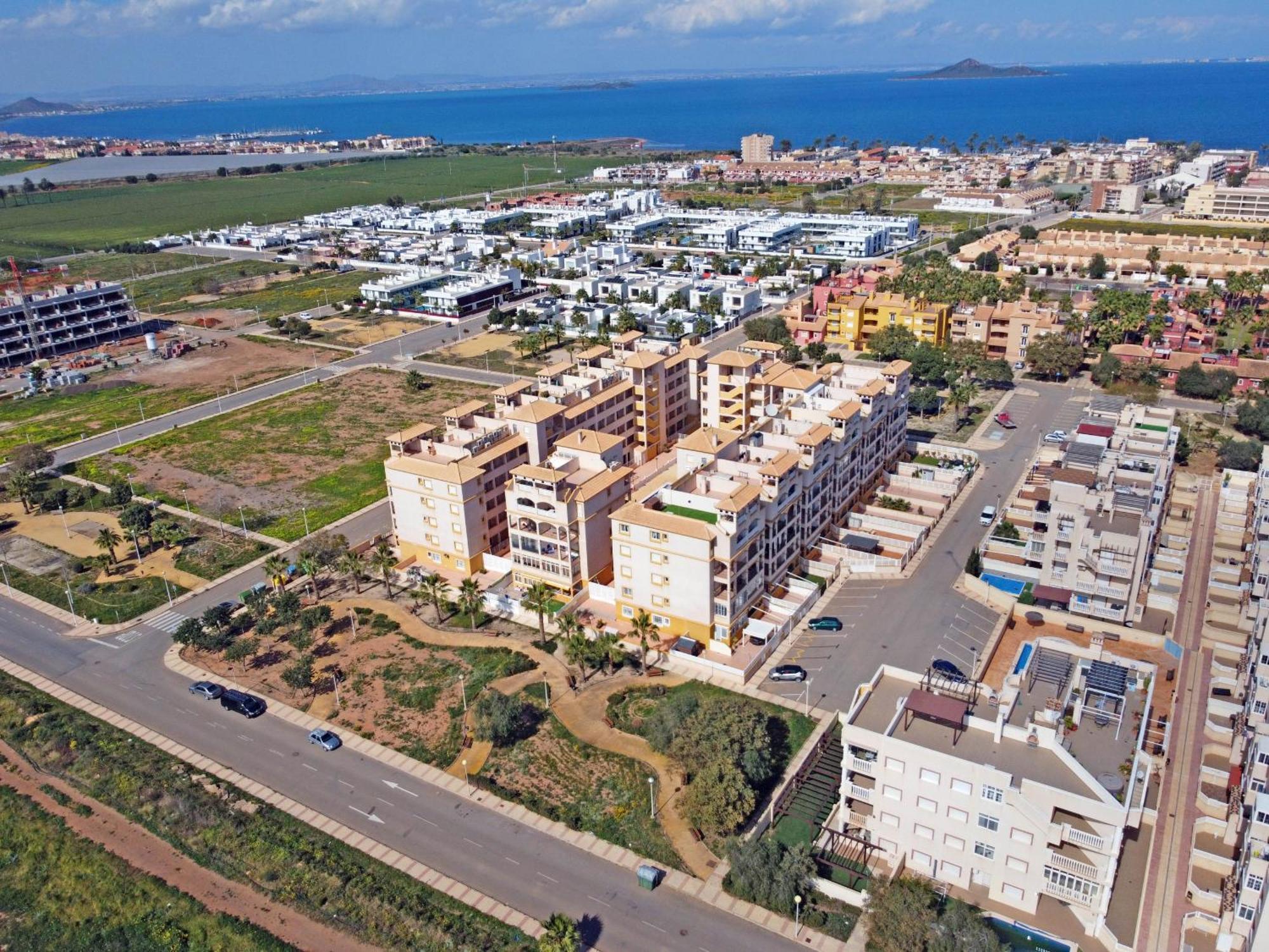Mar De Cristal Resort Apartamentos - Parking Exterior foto